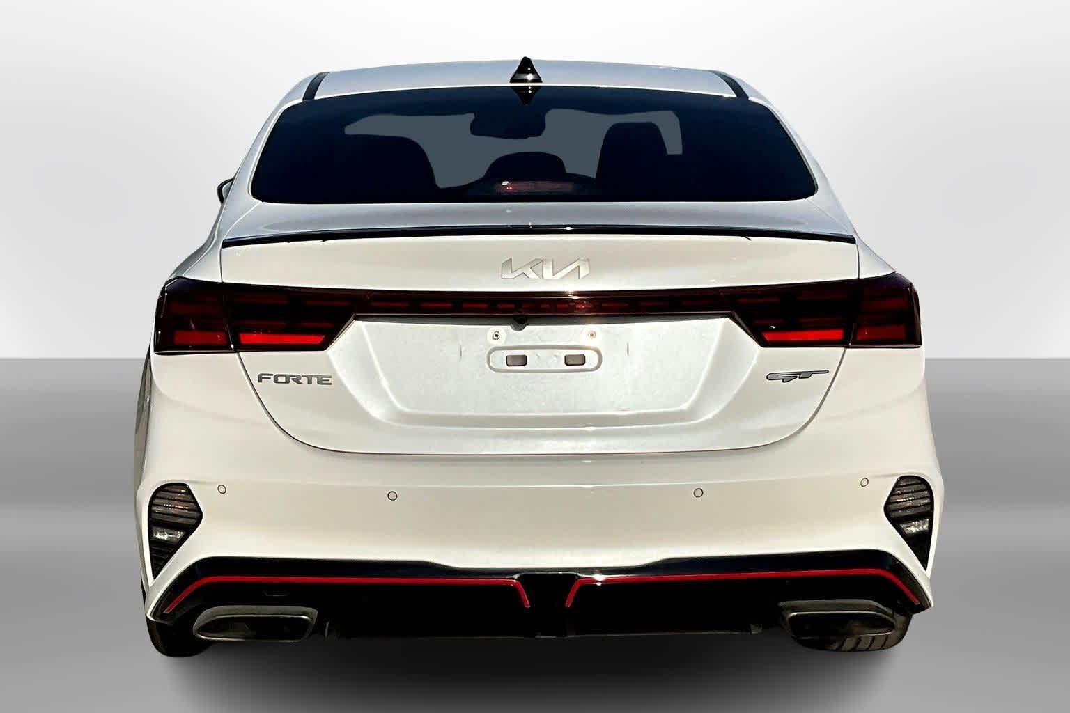 2022 Kia Forte GT photo 4