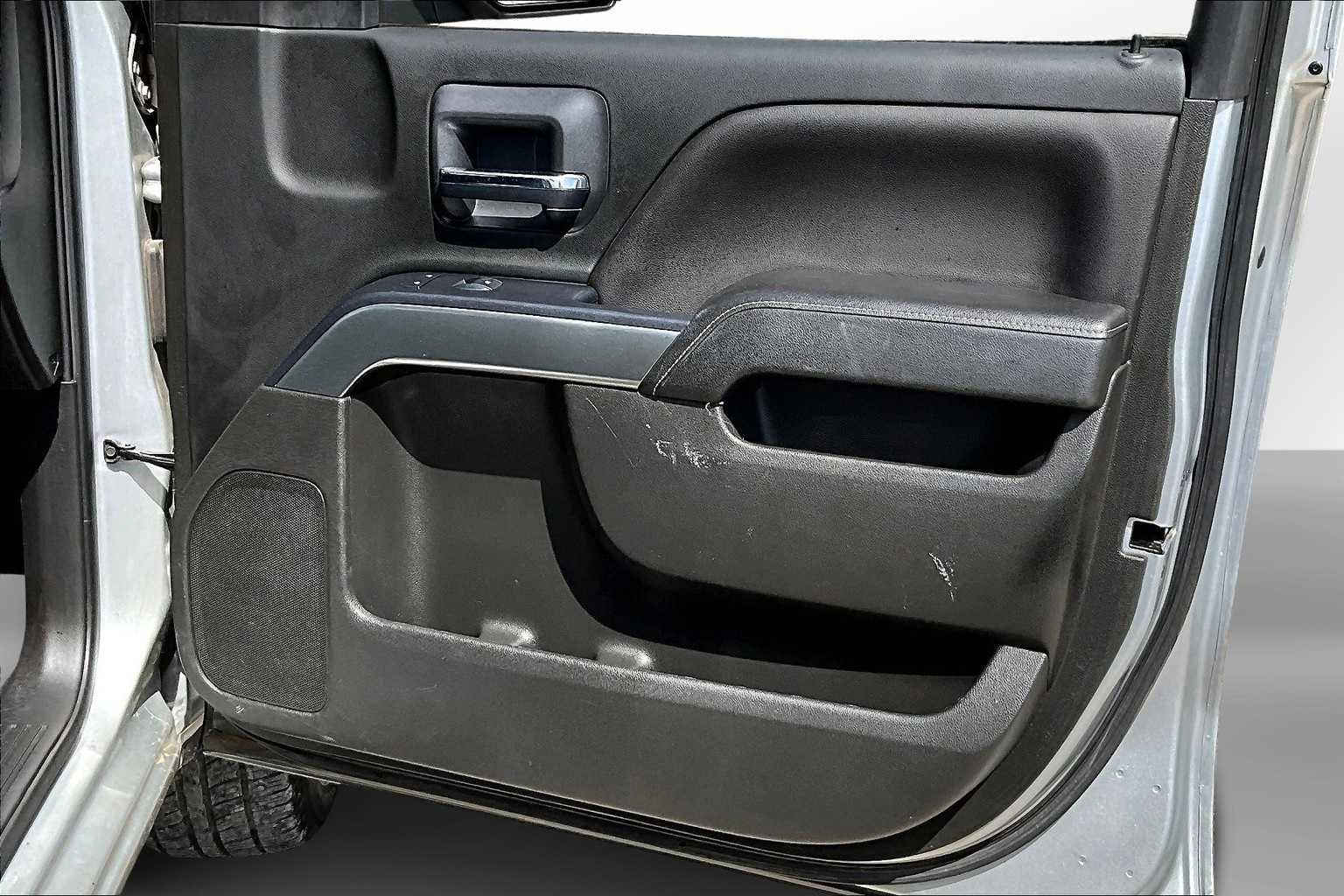 Thumbnail: 2018 Chevrolet Silverado 1500 - 18