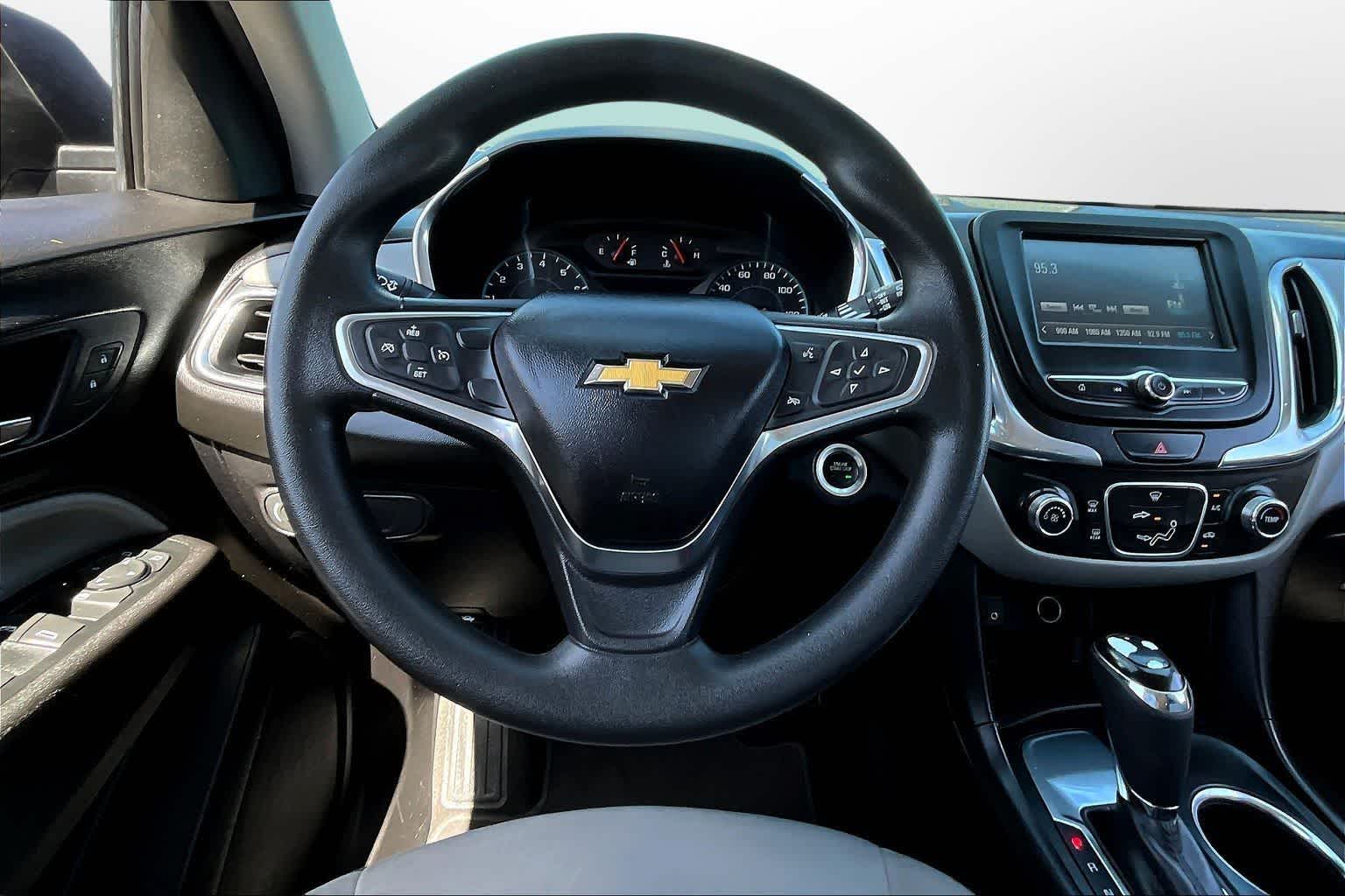 Thumbnail: 2018 Chevrolet Equinox - 5