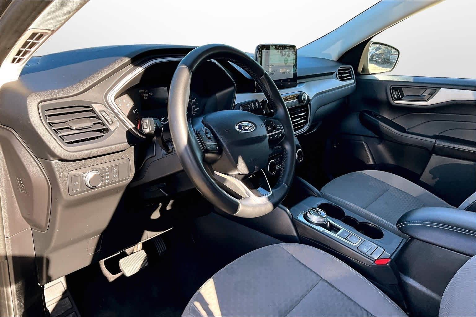 Thumbnail: 2022 Ford Escape - 11