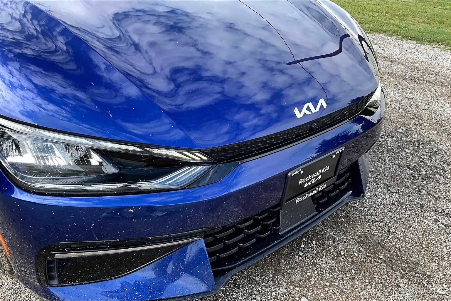 Thumbnail: 2022 Kia EV6 - 27