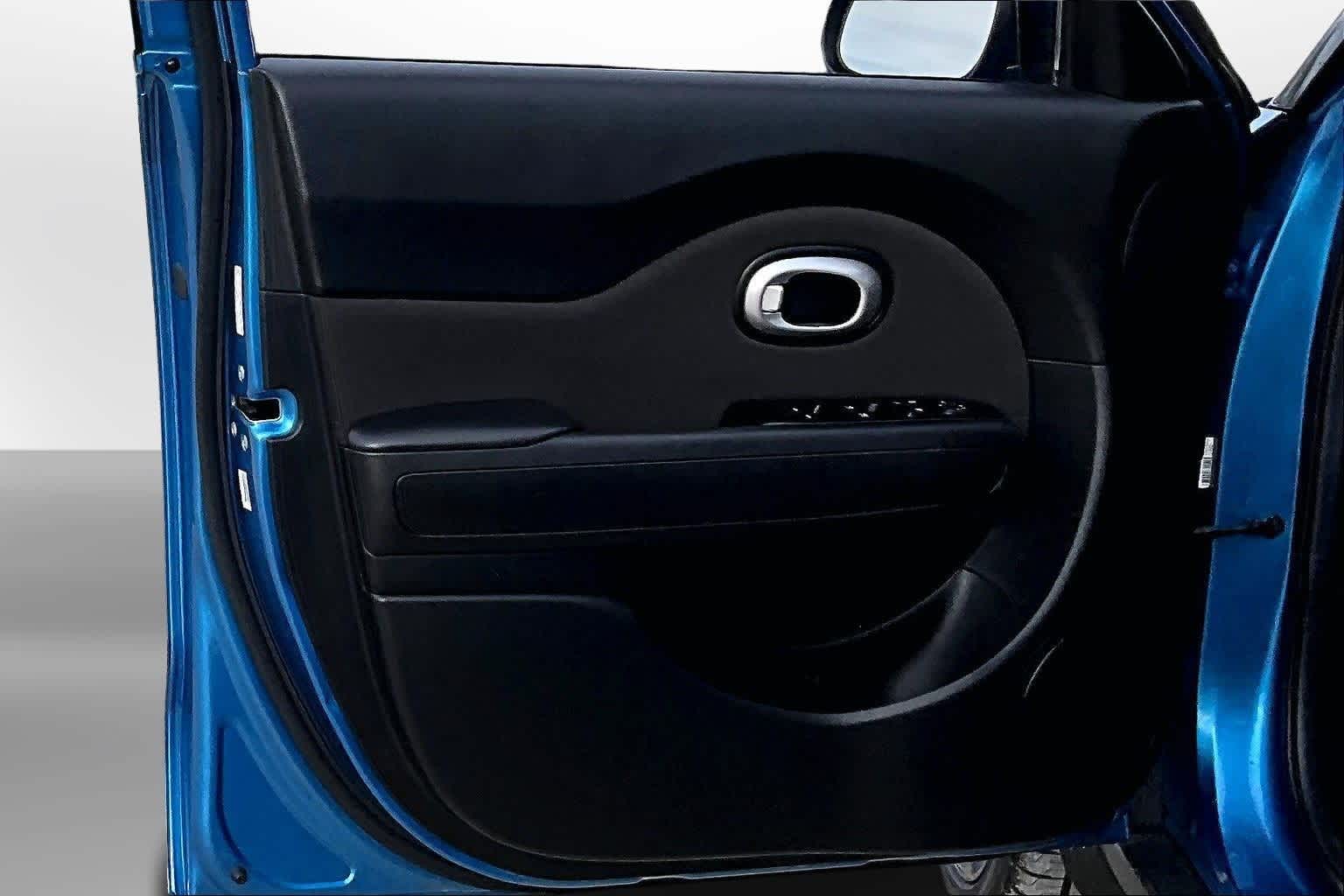 Thumbnail: 2016 Kia Soul - 17