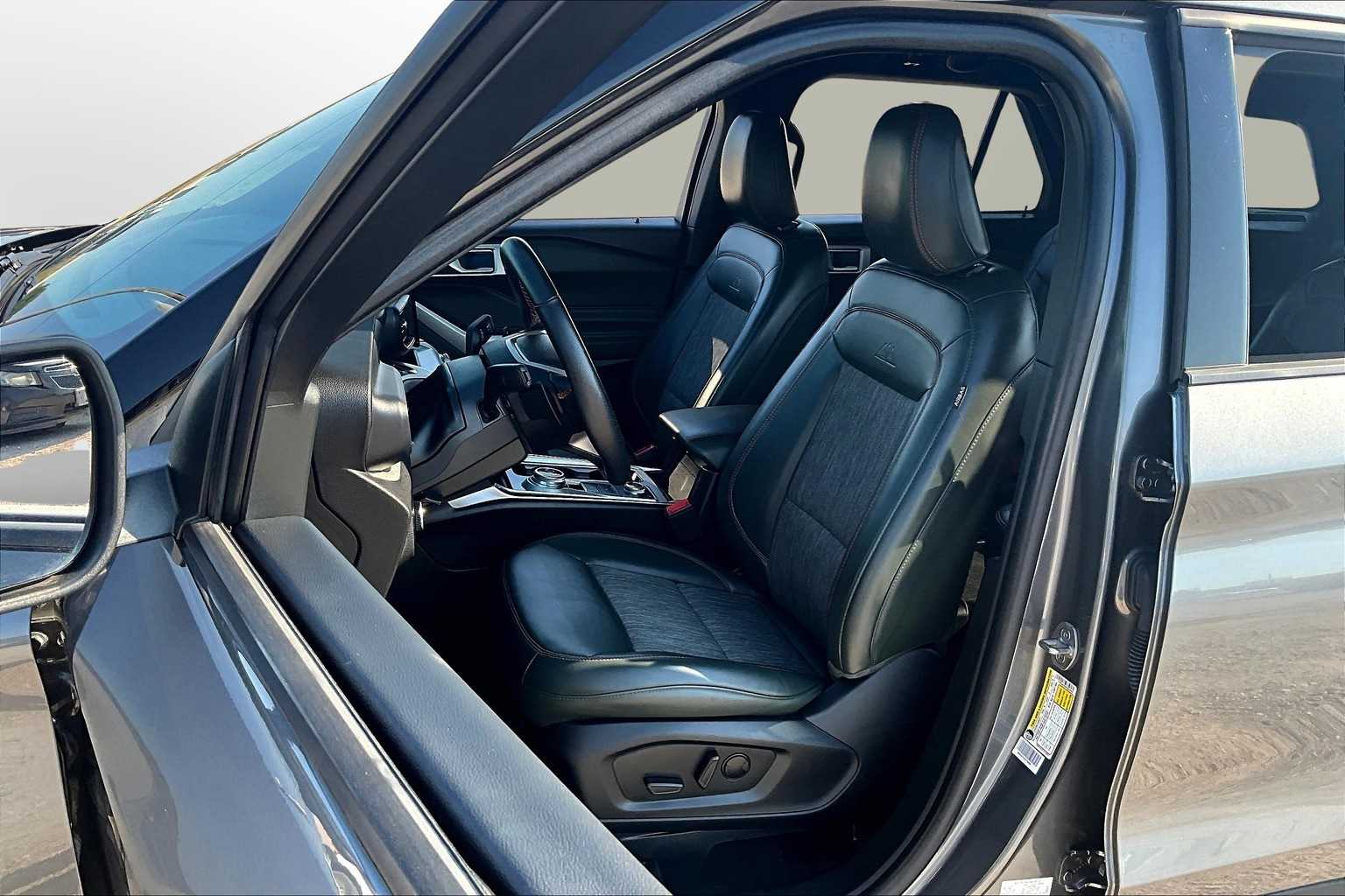 Thumbnail: 2023 Ford Explorer - 26