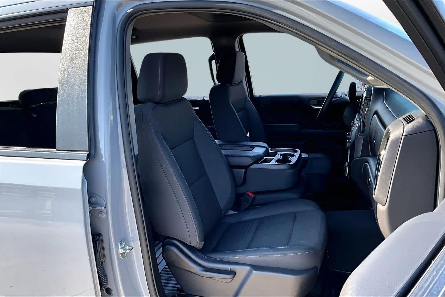 Thumbnail: 2025 Chevrolet Silverado 1500 - 7