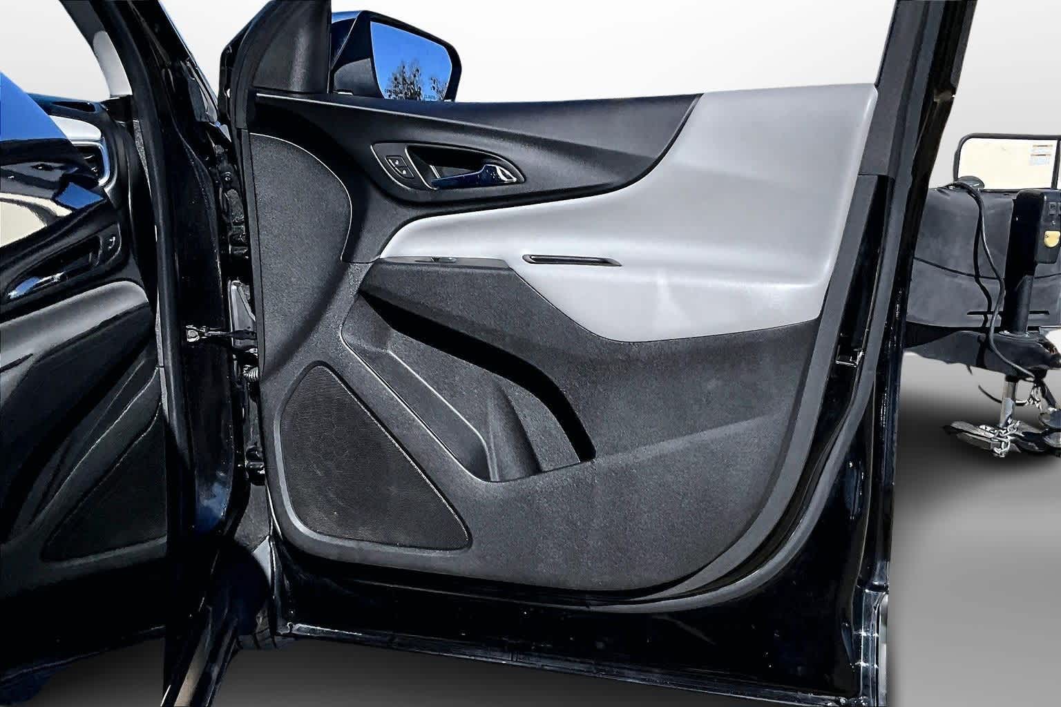 Thumbnail: 2020 Chevrolet Equinox - 17