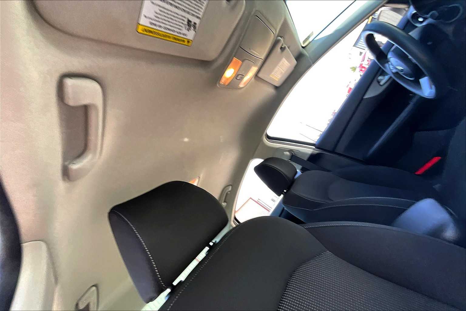 Thumbnail: 2019 Kia Forte - 16