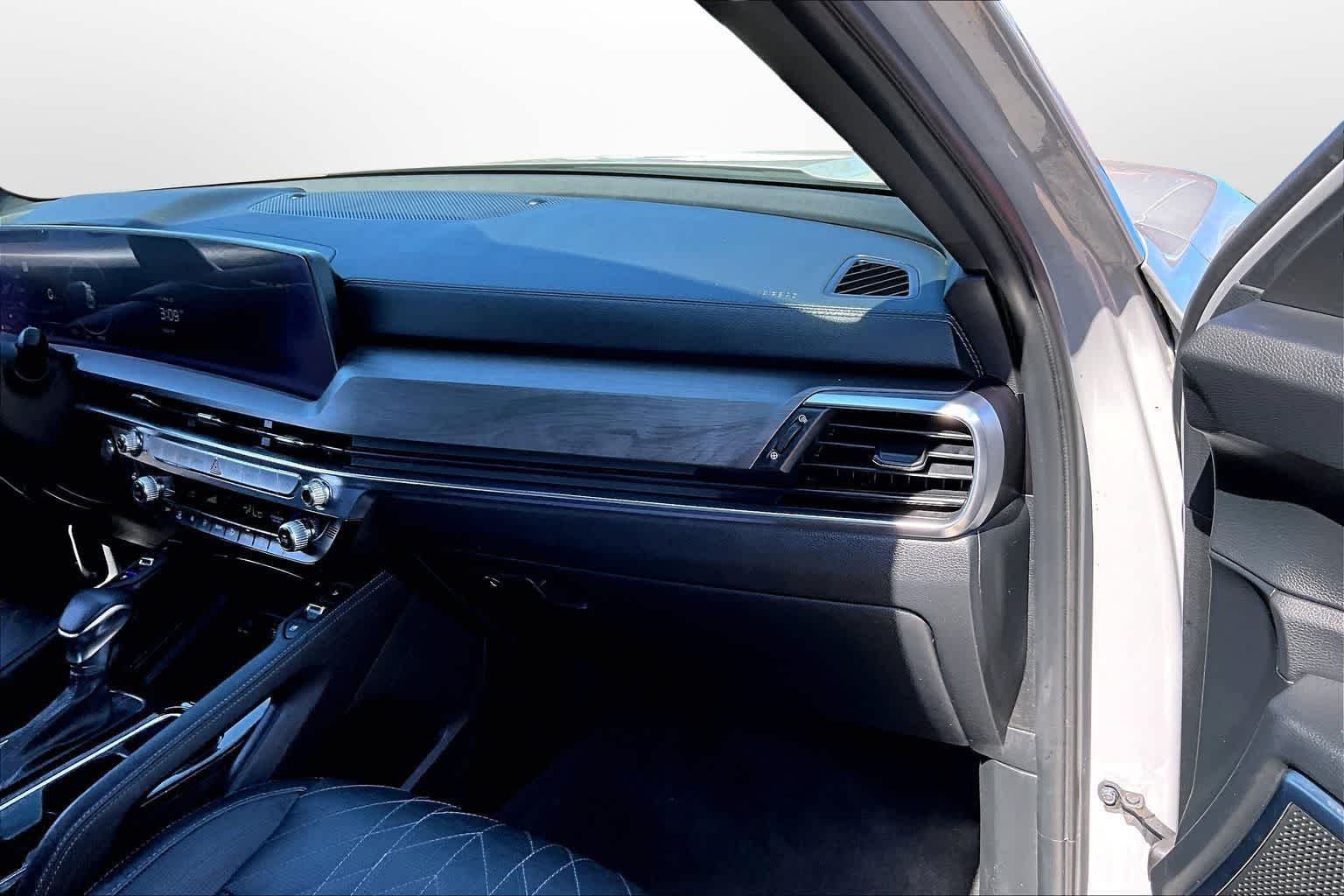 Thumbnail: 2024 Kia Telluride - 15