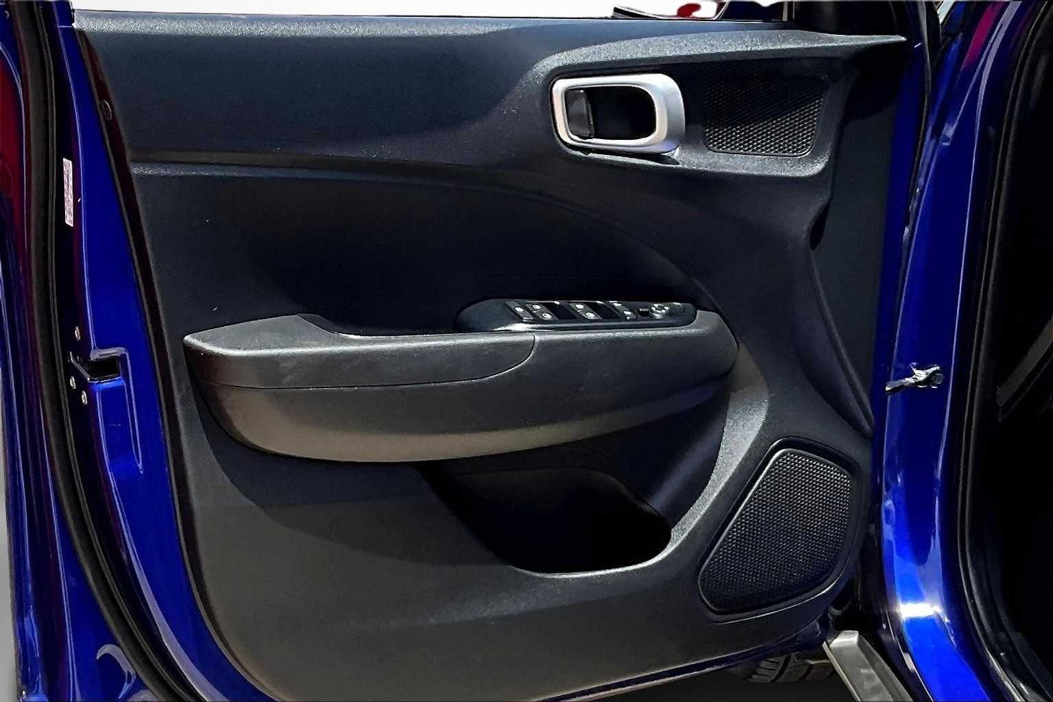 Thumbnail: 2020 Hyundai Venue - 17