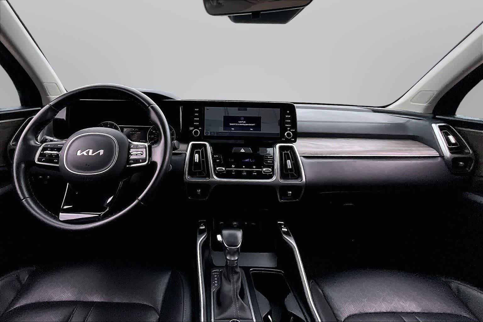 Thumbnail: 2022 Kia Sorento - 13