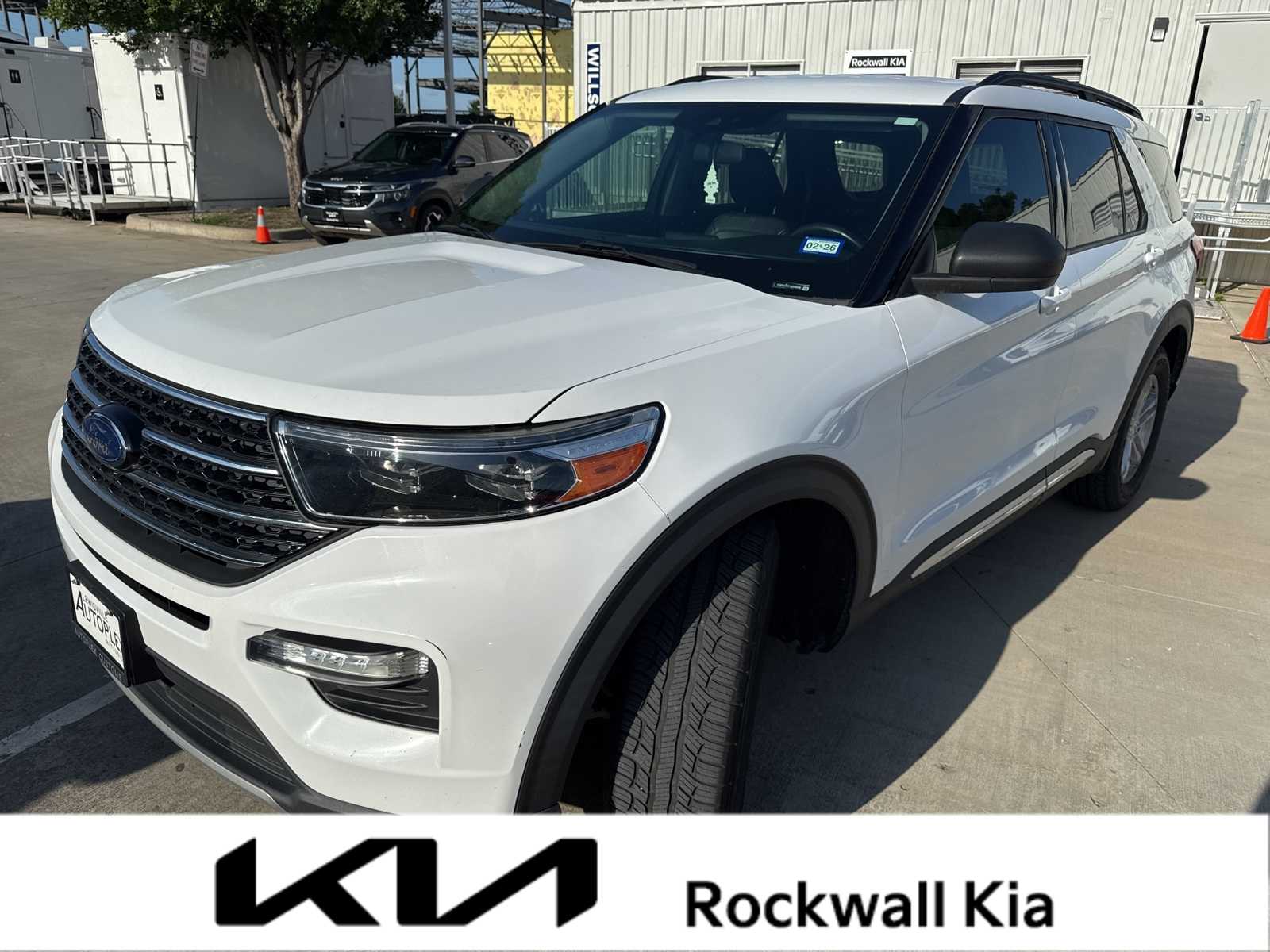 2020 Ford Explorer XLT Hero Image