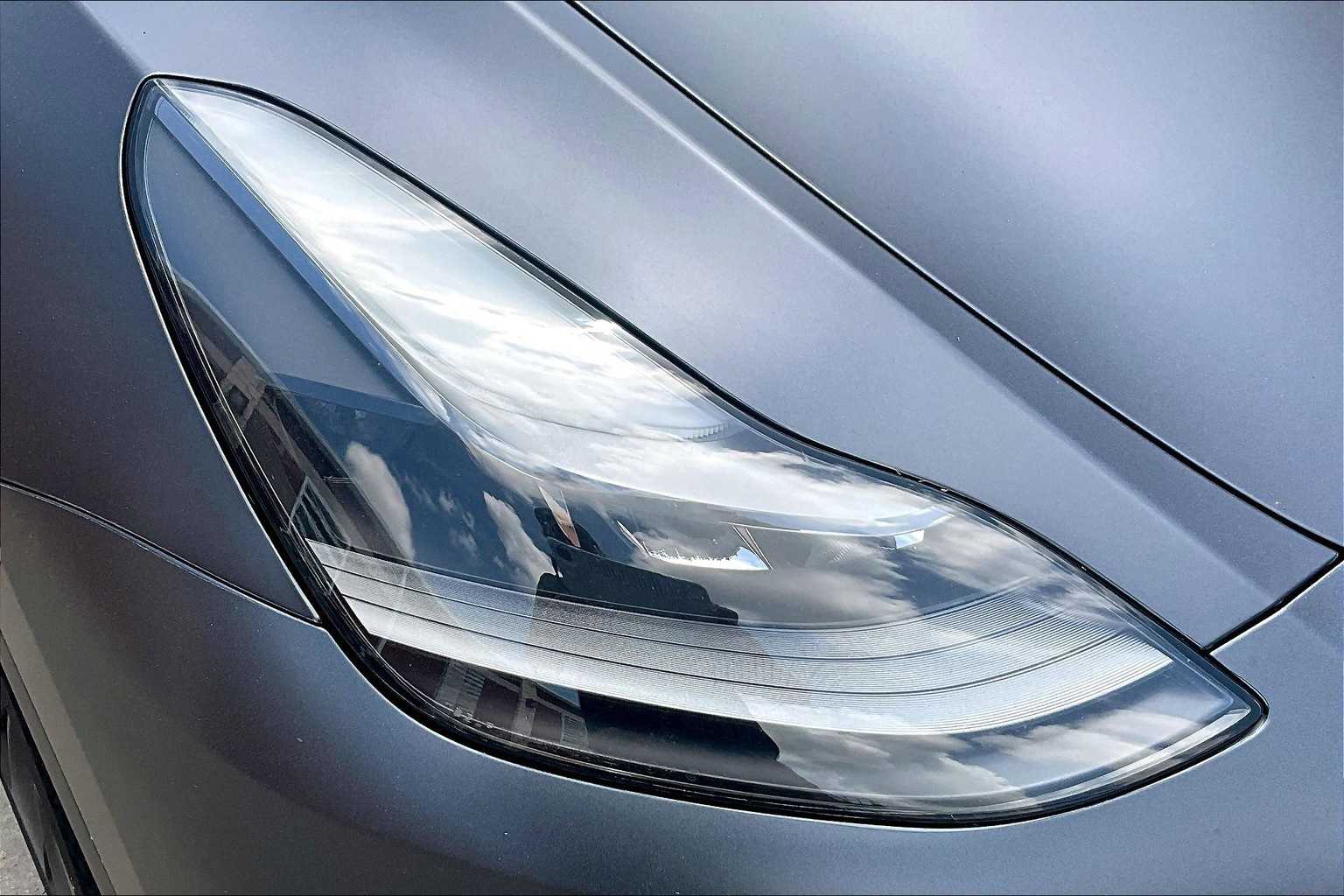 Thumbnail: 2022 Tesla Model Y - 27