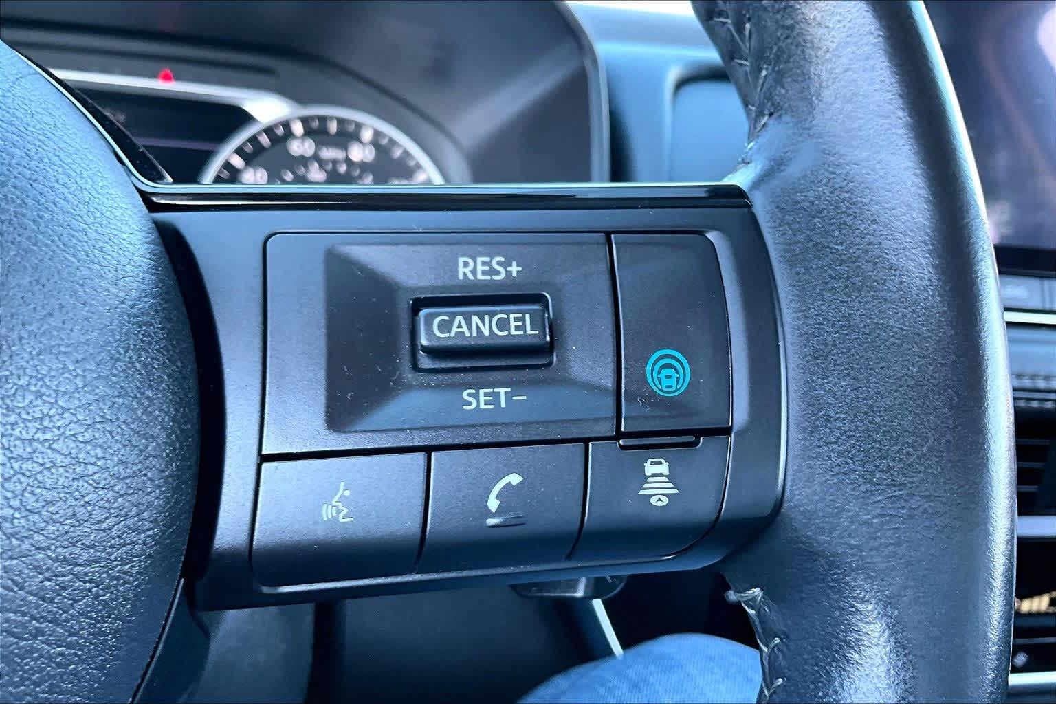 Thumbnail: 2023 Nissan Rogue - 18