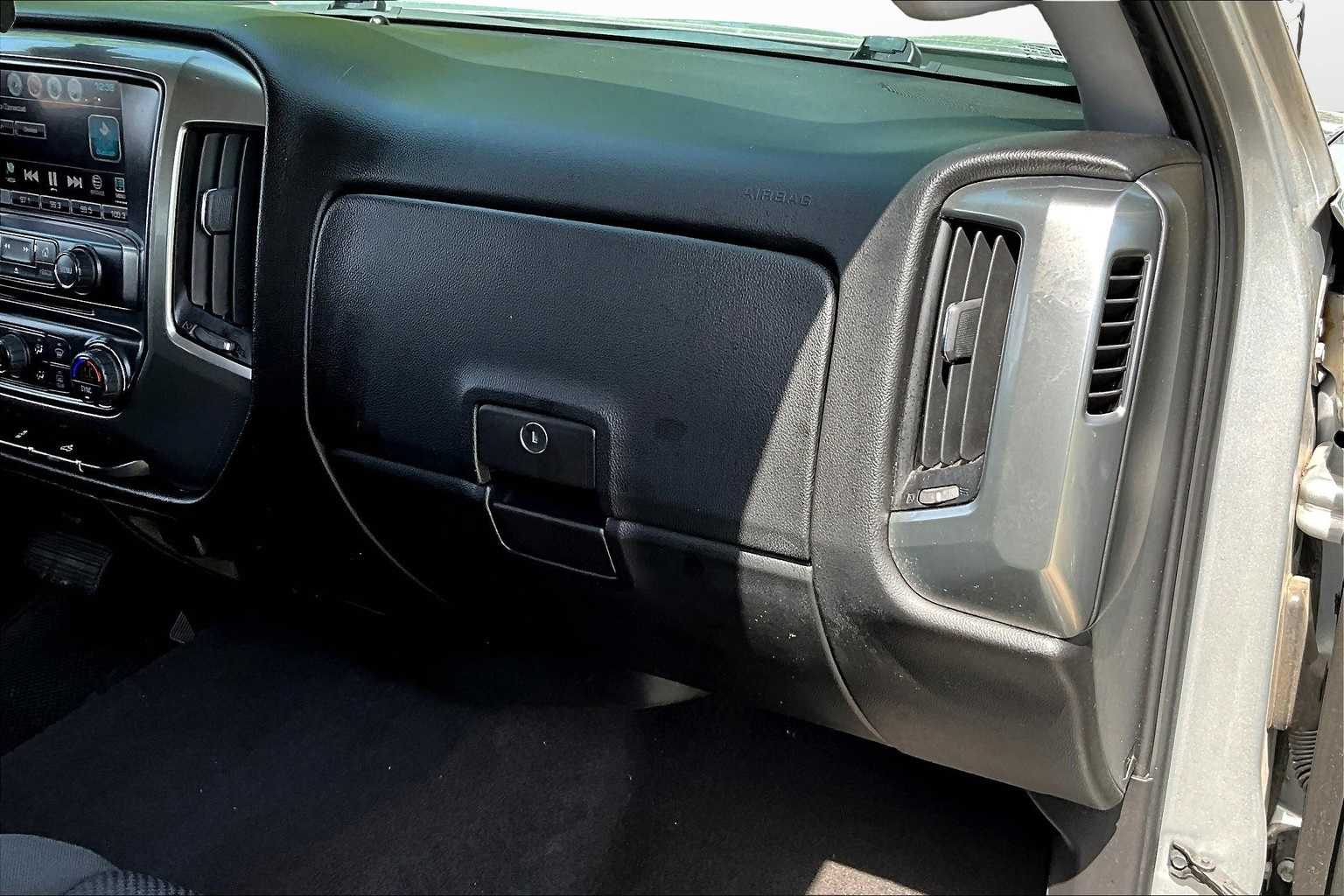 Thumbnail: 2018 Chevrolet Silverado 1500 - 15
