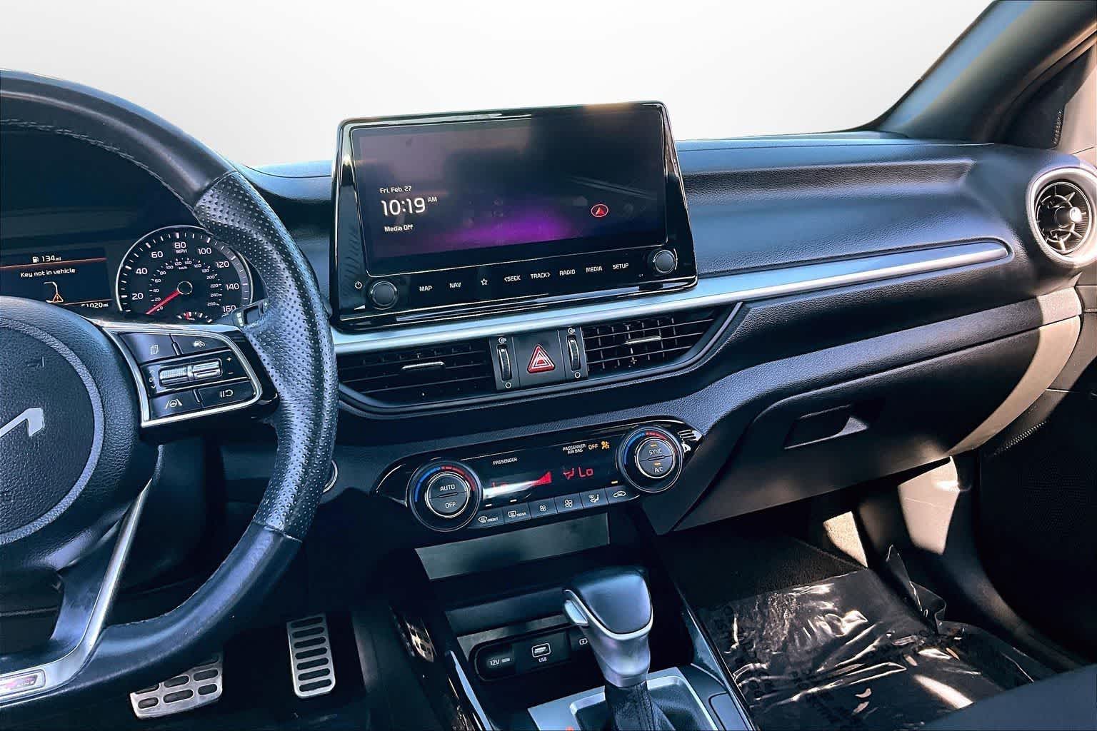 Thumbnail: 2023 Kia Forte - 5