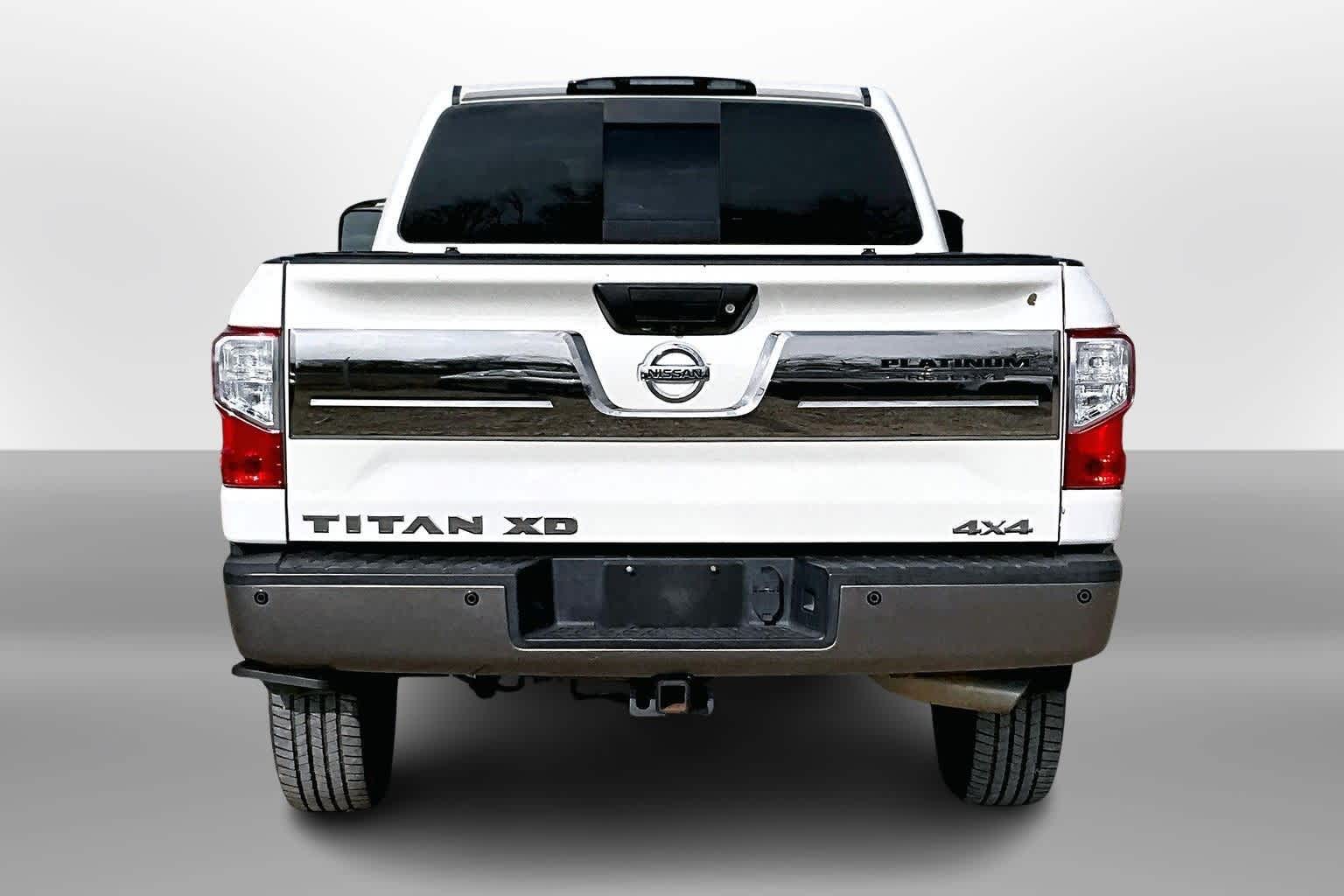 Thumbnail: 2018 Nissan Titan - 4
