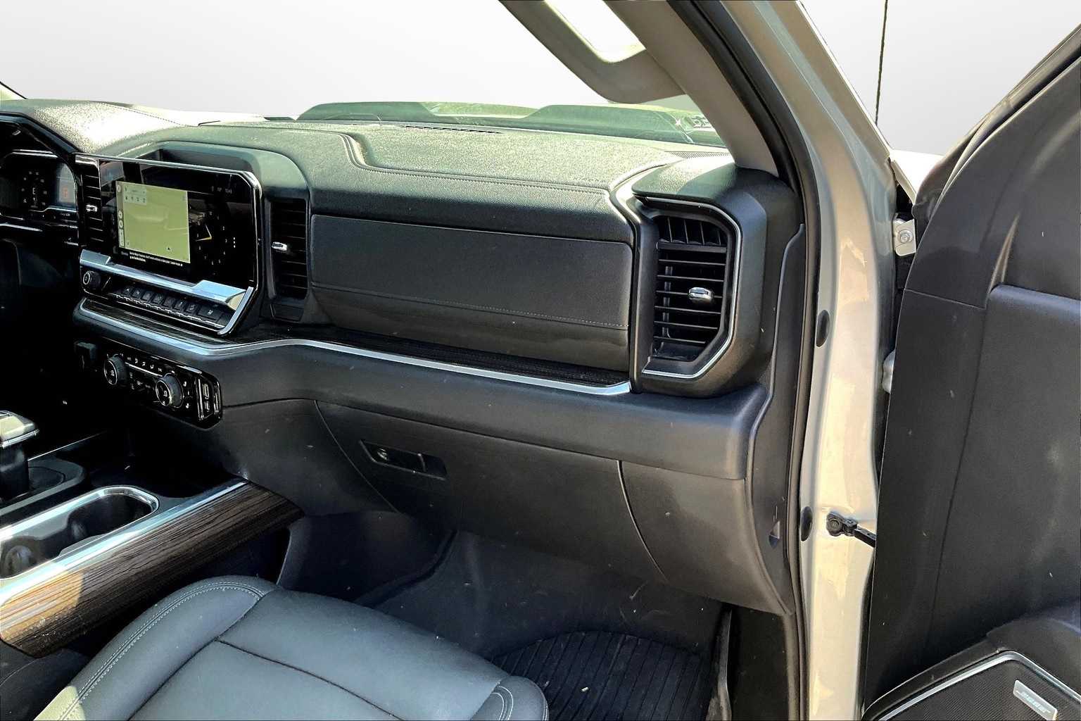 Thumbnail: 2022 Chevrolet Silverado 1500 - 15