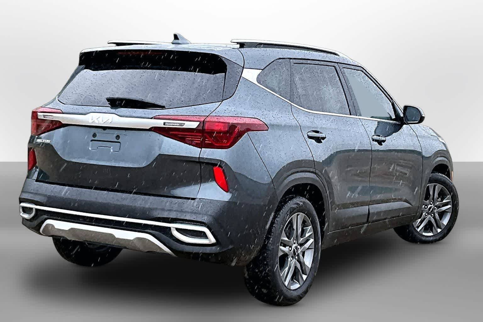 Thumbnail: 2023 Kia Seltos - 2