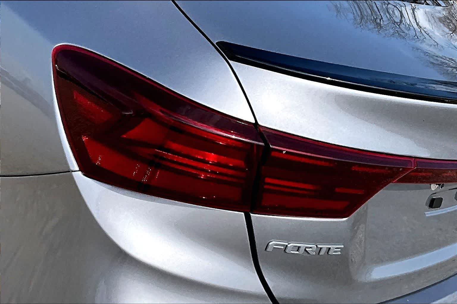 Thumbnail: 2023 Kia Forte - 29