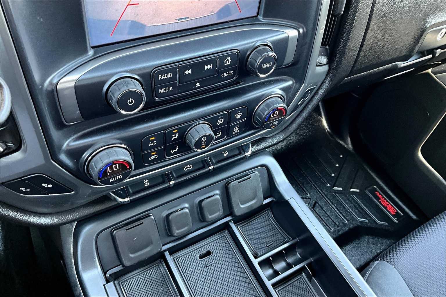 Thumbnail: 2017 Chevrolet Silverado 1500 - 25