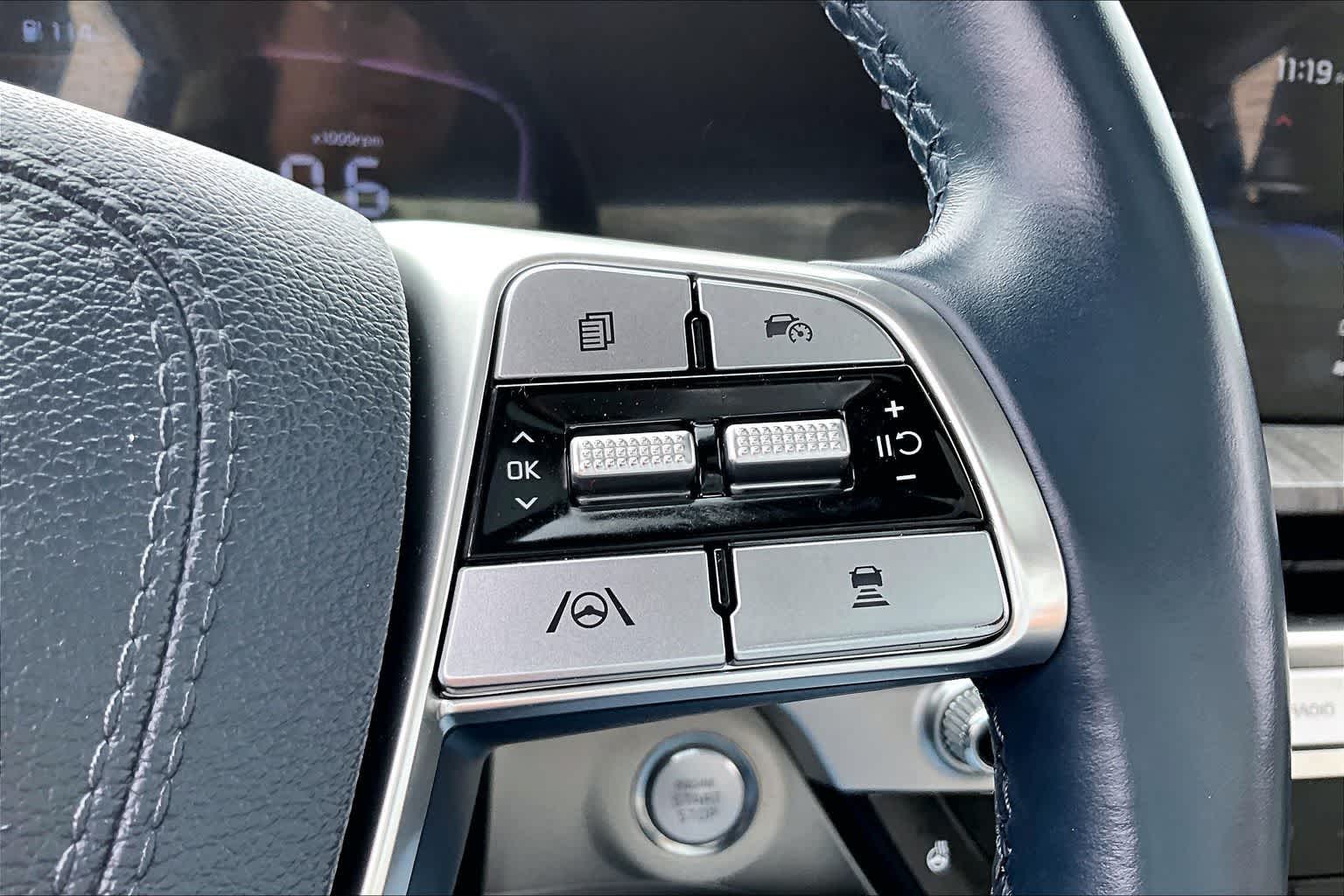 Thumbnail: 2023 Kia Telluride - 18