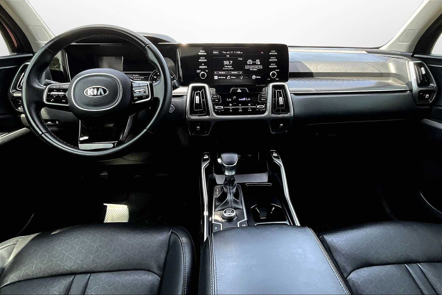 Thumbnail: 2021 Kia Sorento - 28