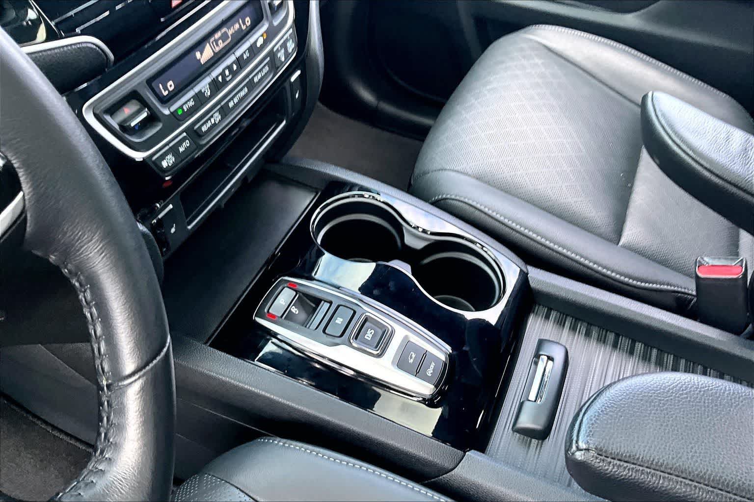 Thumbnail: 2021 Honda Passport - 12
