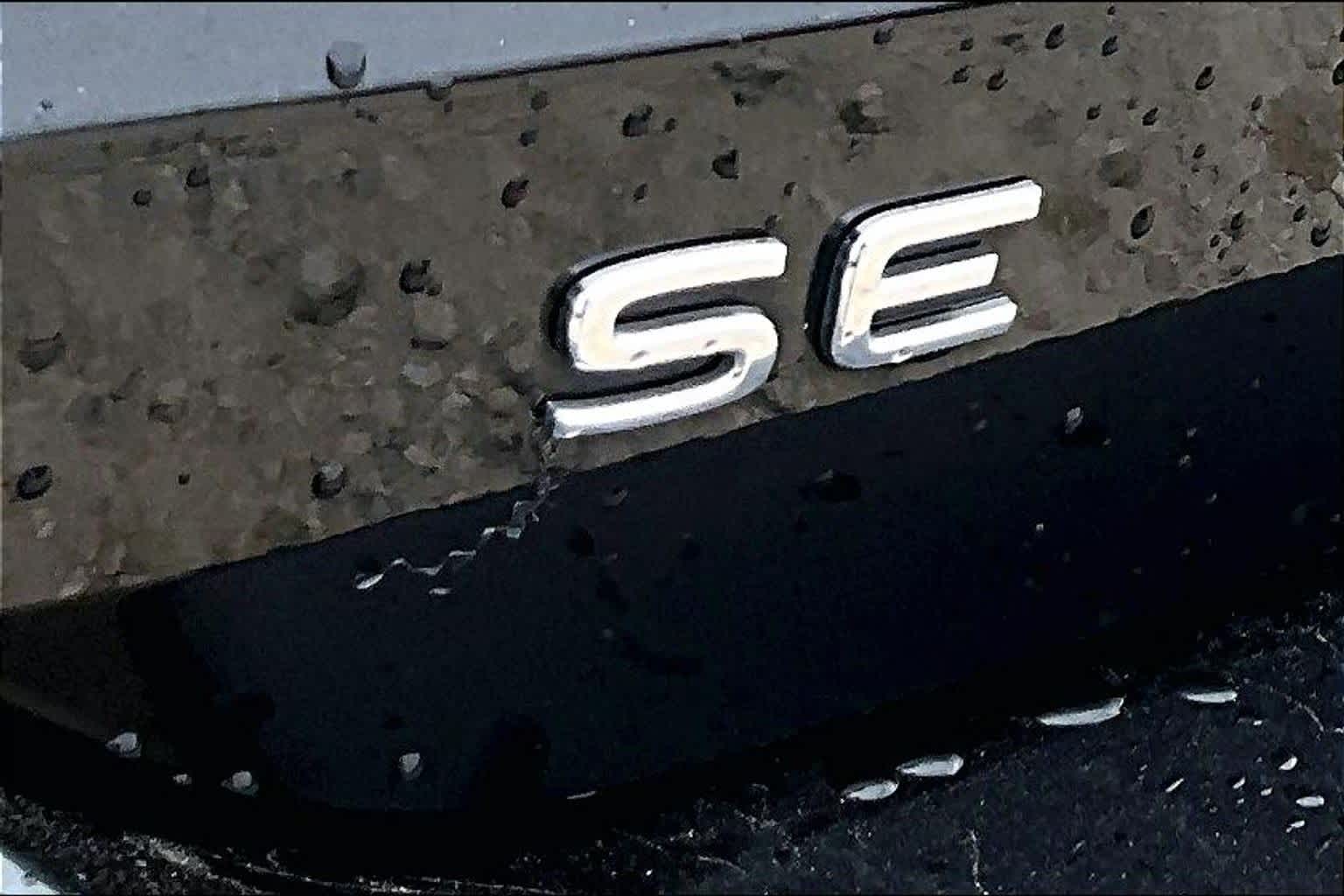 Thumbnail: 2022 Volkswagen Taos - 32