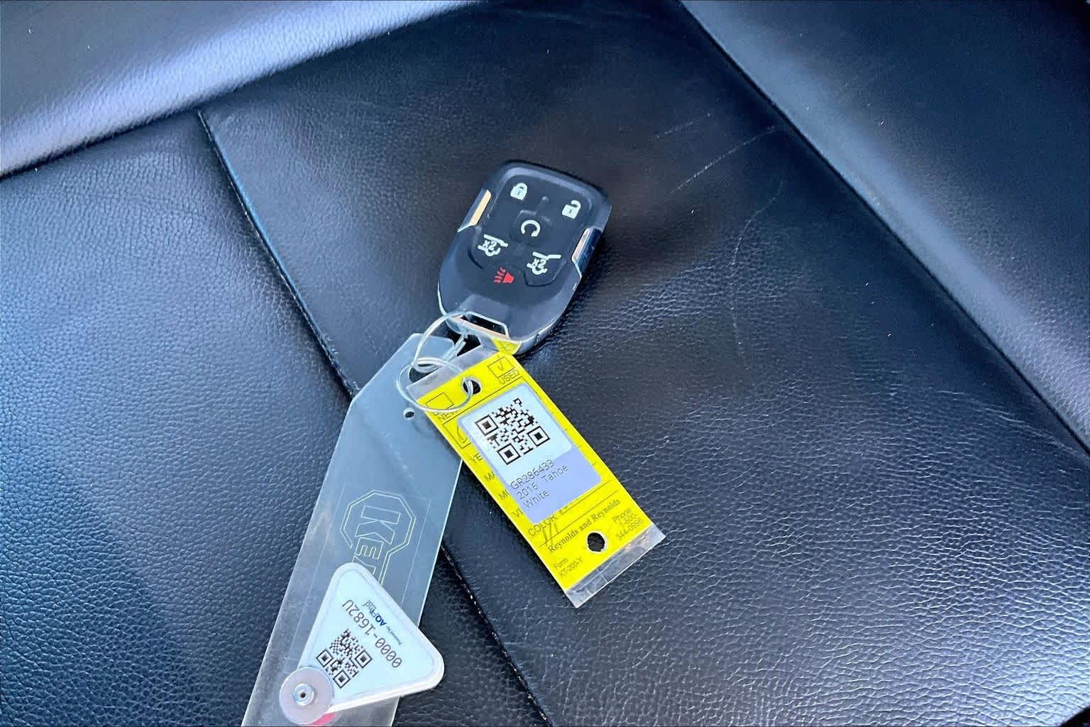 Thumbnail: 2016 Chevrolet Tahoe - 9