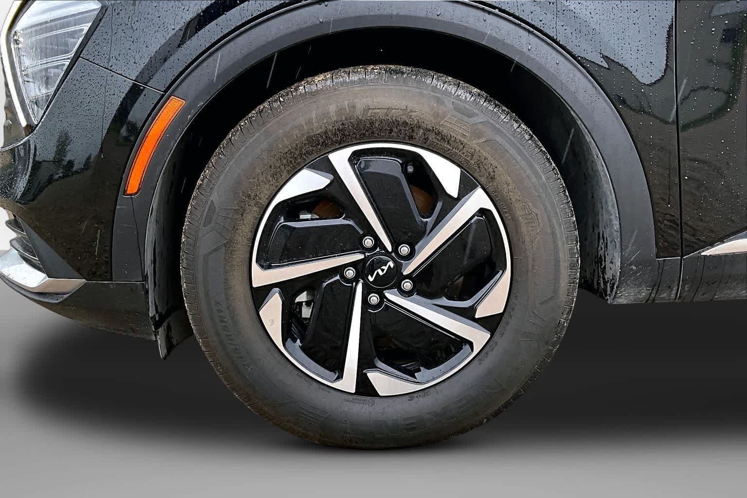 Thumbnail: 2024 Kia Sportage - 8