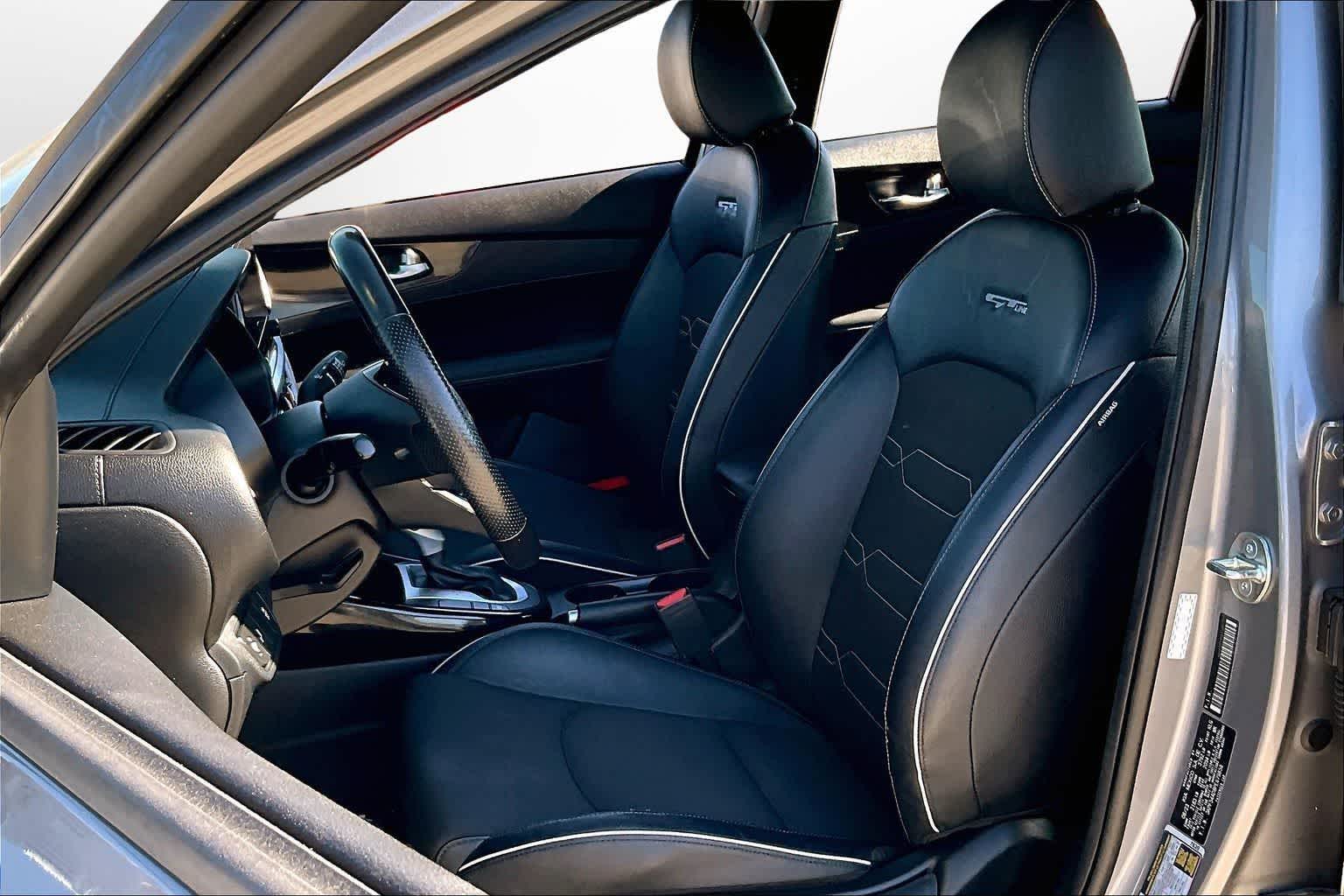 Thumbnail: 2023 Kia Forte - 22