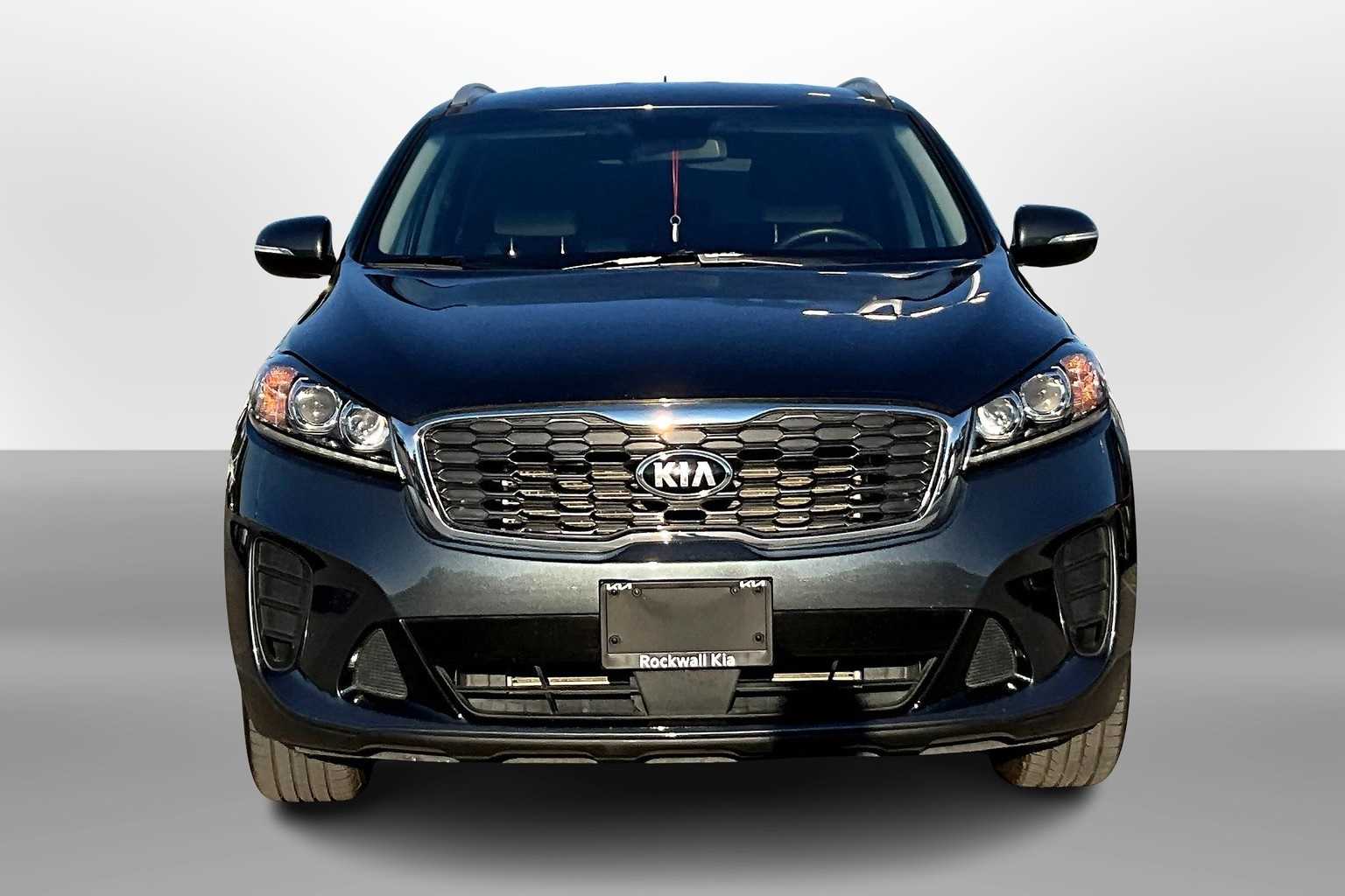 2020 Kia Sorento LX photo 3