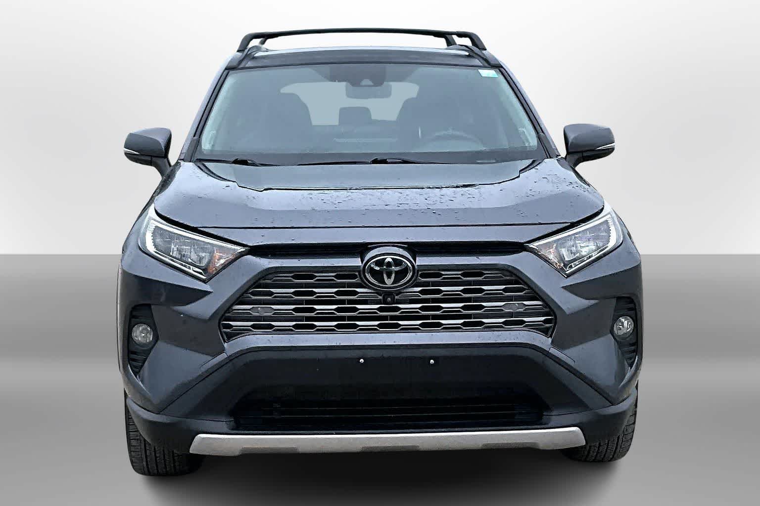 Thumbnail: 2019 Toyota RAV4 - 3