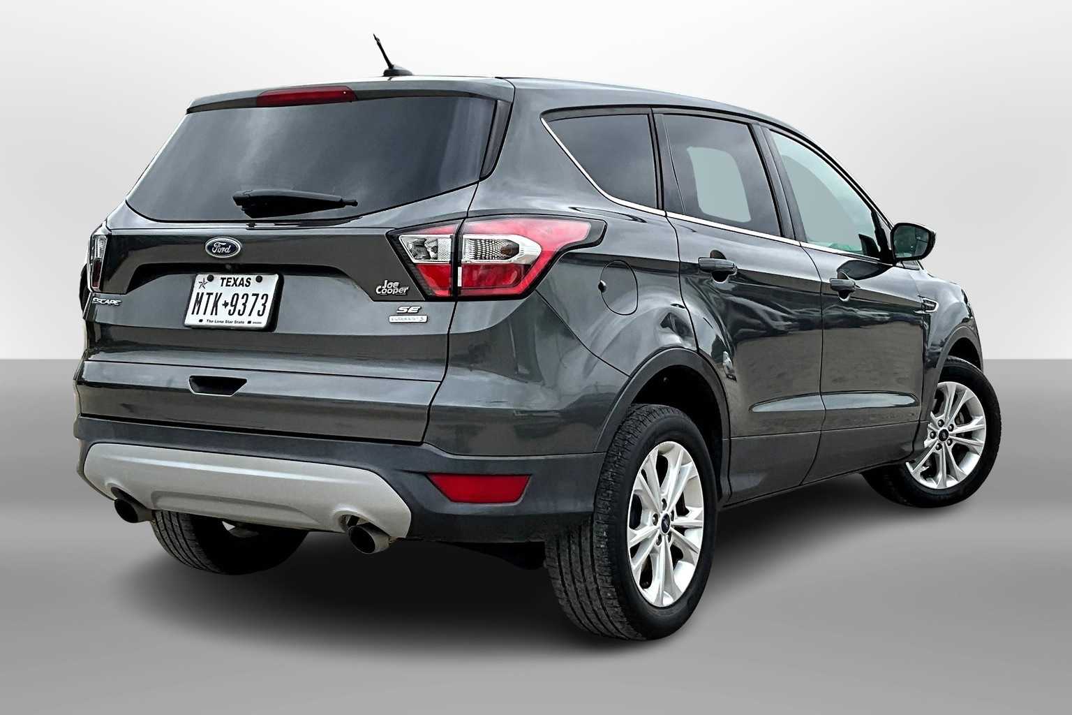 2017 Ford Escape SE 2