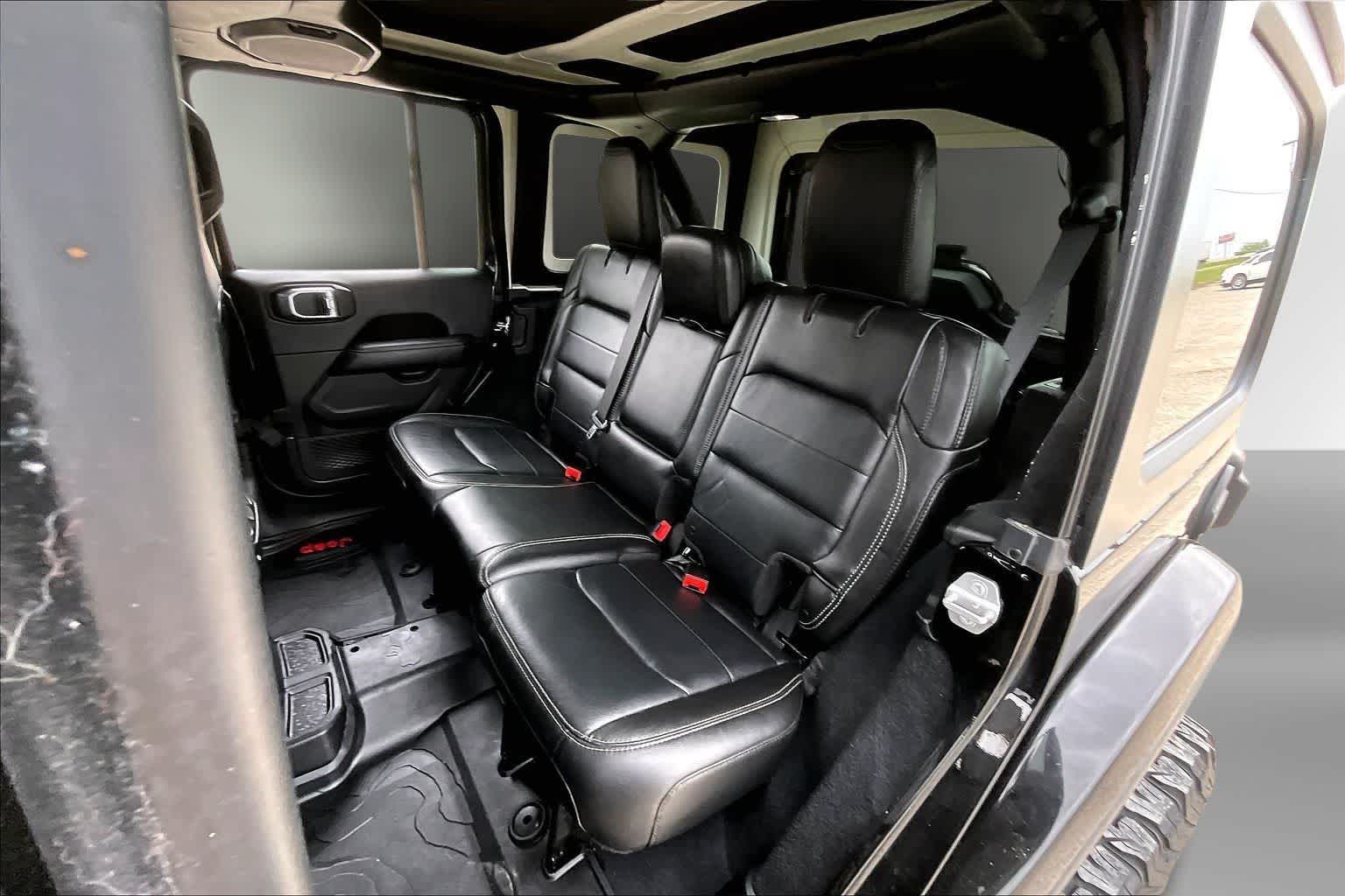 Thumbnail: 2019 Jeep Wrangler - 25