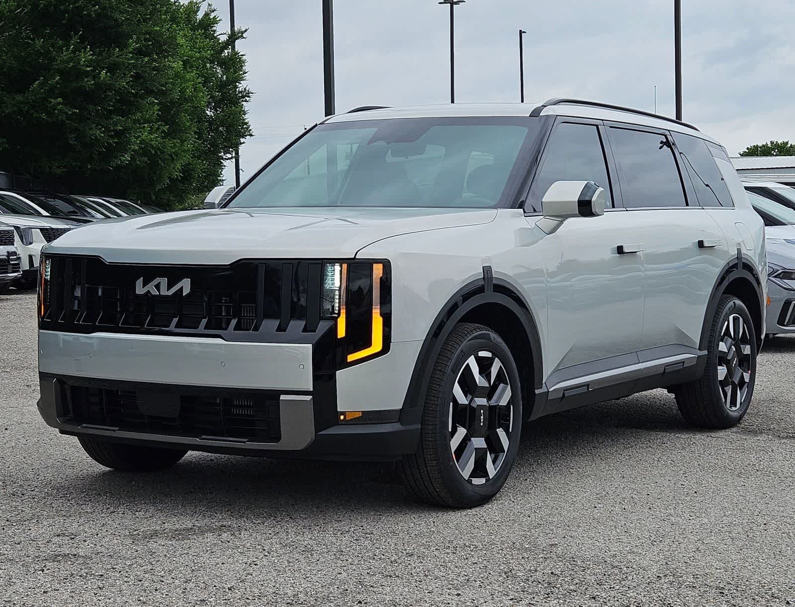 Thumbnail: 2027 Kia Telluride - 10