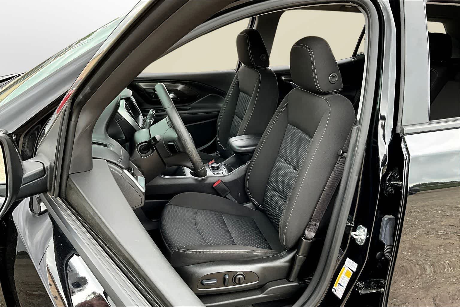 Thumbnail: 2022 GMC Terrain - 24