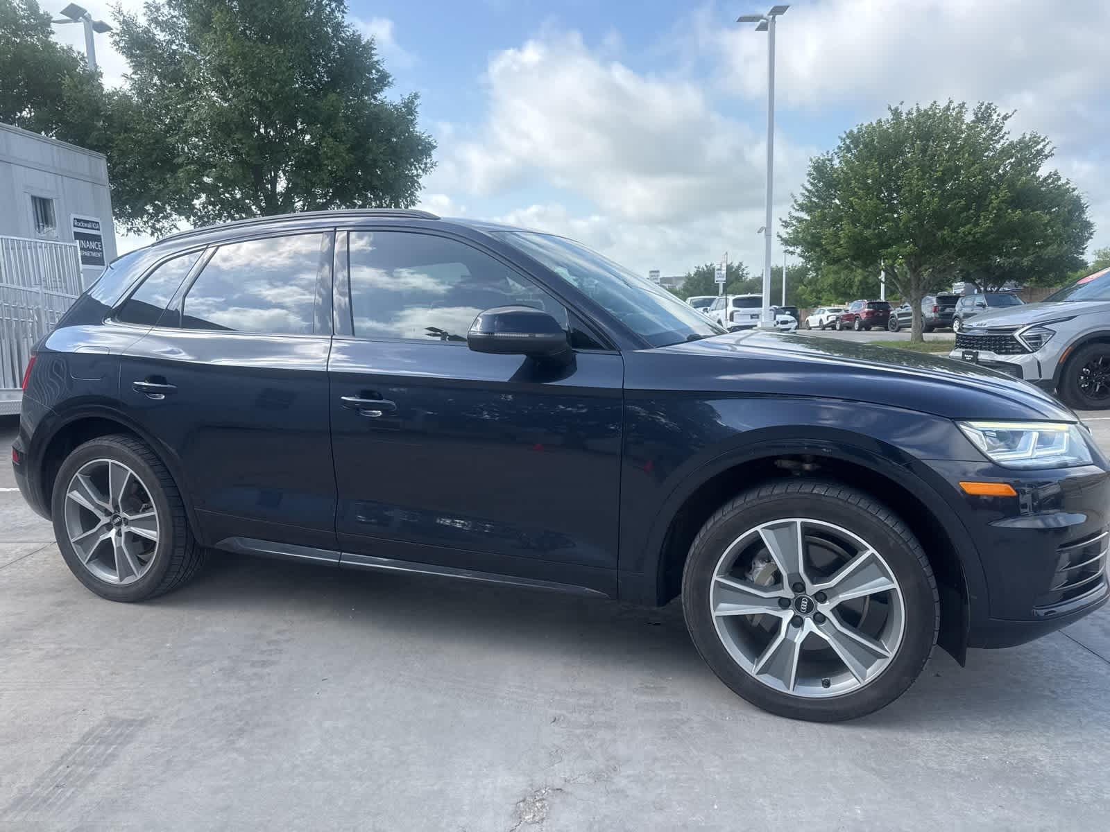 Thumbnail: 2019 Audi Q5 - 4
