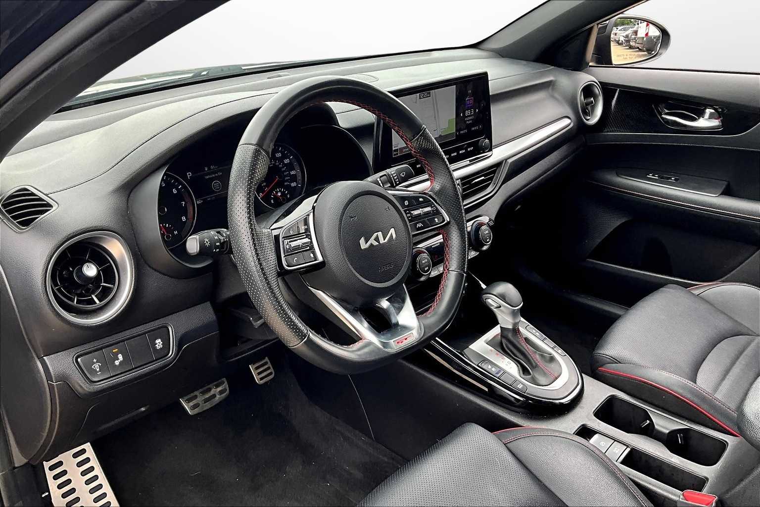 2022 Kia Forte GT 12