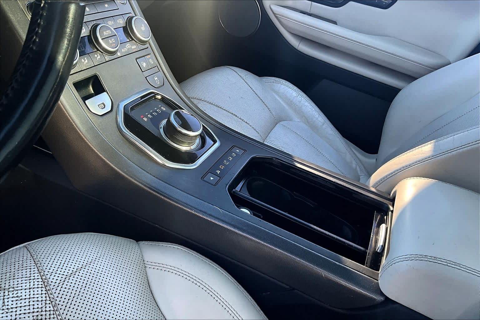 Thumbnail: 2019 Land Rover Range Rover Evoque - 13