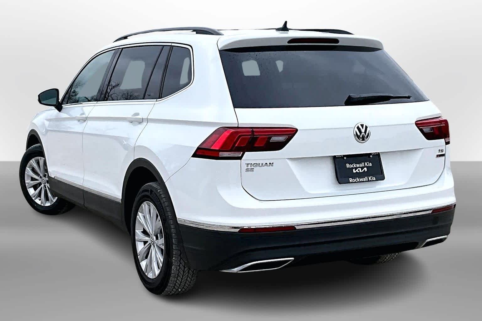 Thumbnail: 2018 Volkswagen Tiguan - 11