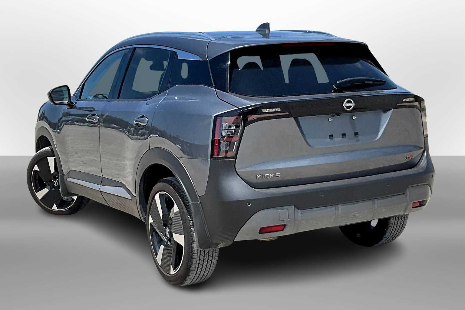 Thumbnail: 2025 Nissan Kicks - 10