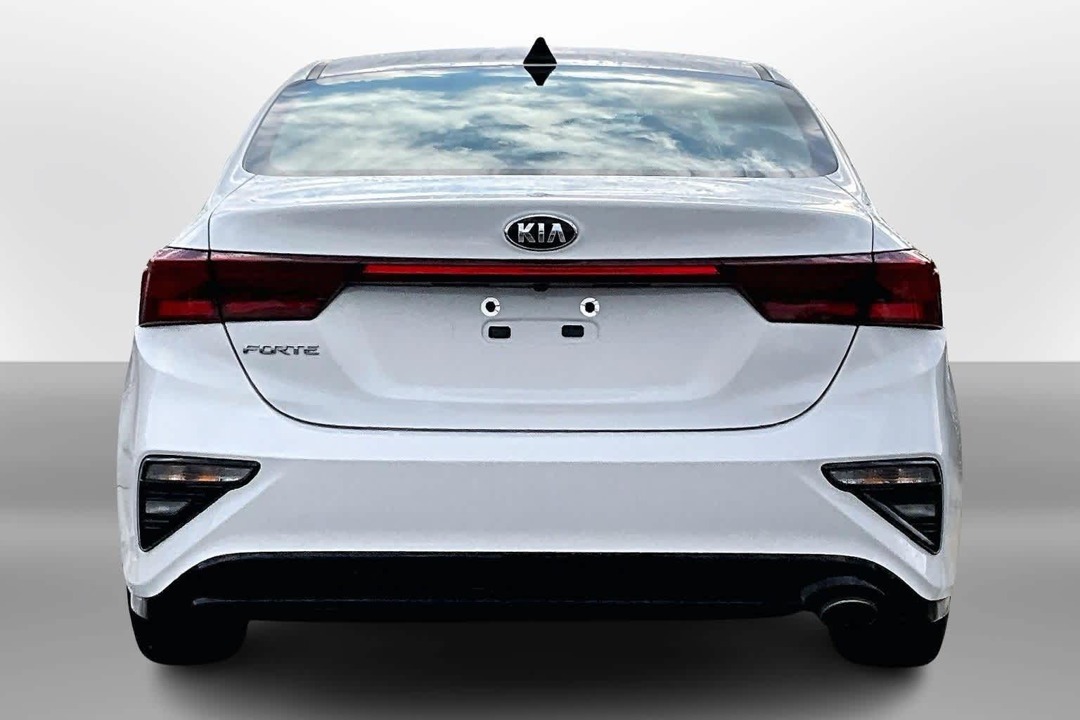 Thumbnail: 2021 Kia Forte - 4