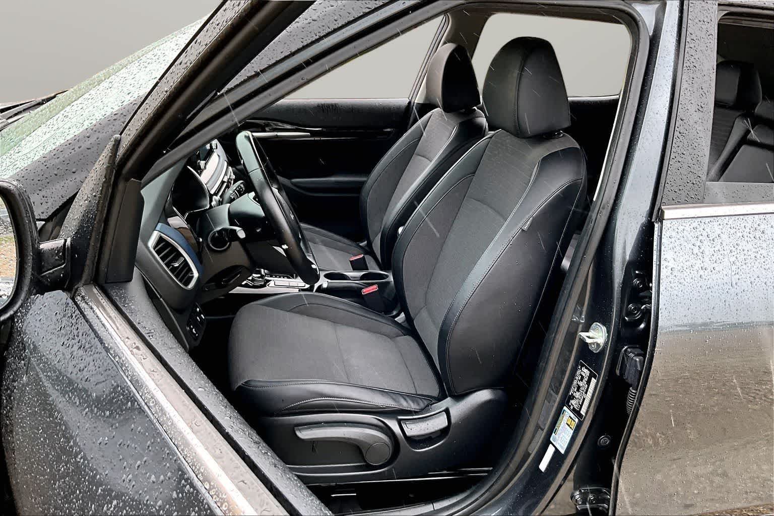 Thumbnail: 2023 Kia Seltos - 24