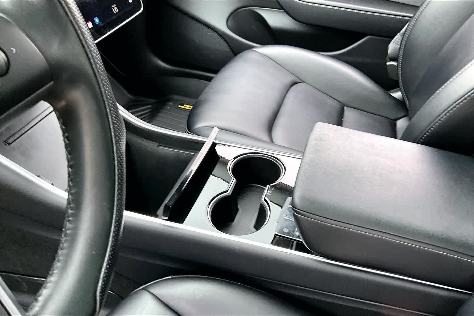 Thumbnail: 2018 Tesla Model 3 - 13