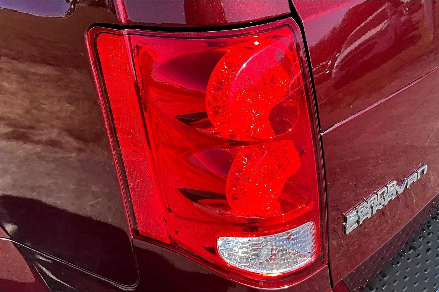 Thumbnail: 2019 Dodge Grand Caravan - 30