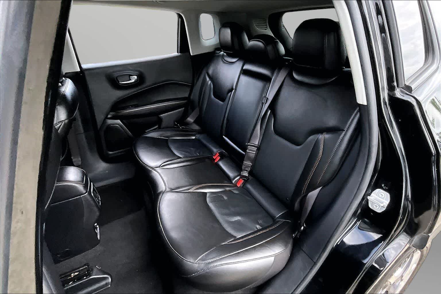 Thumbnail: 2021 Jeep Compass - 24