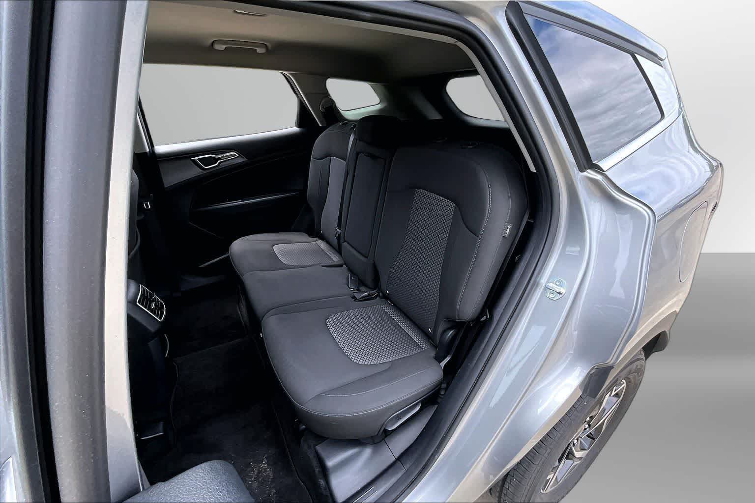Thumbnail: 2024 Kia Sportage - 25