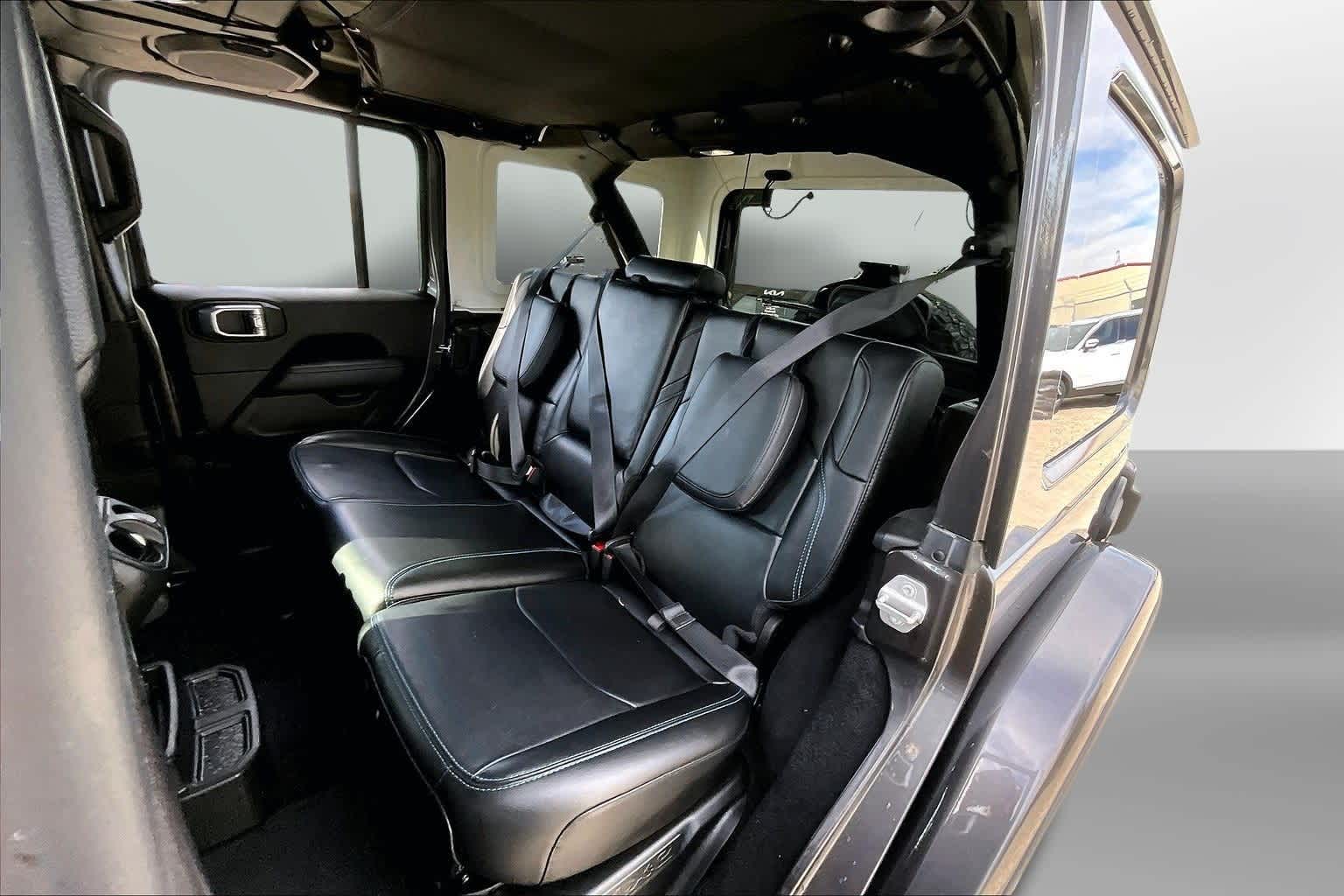 Thumbnail: 2021 Jeep Wrangler - 25