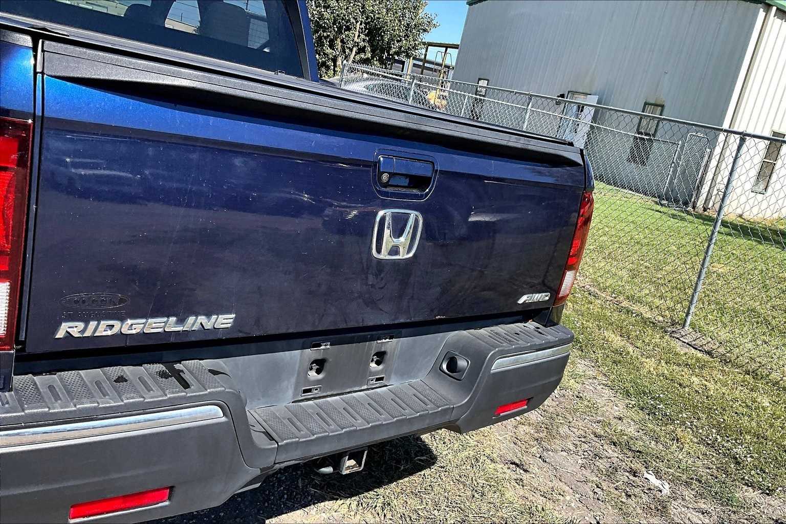 Thumbnail: 2017 Honda Ridgeline - 33
