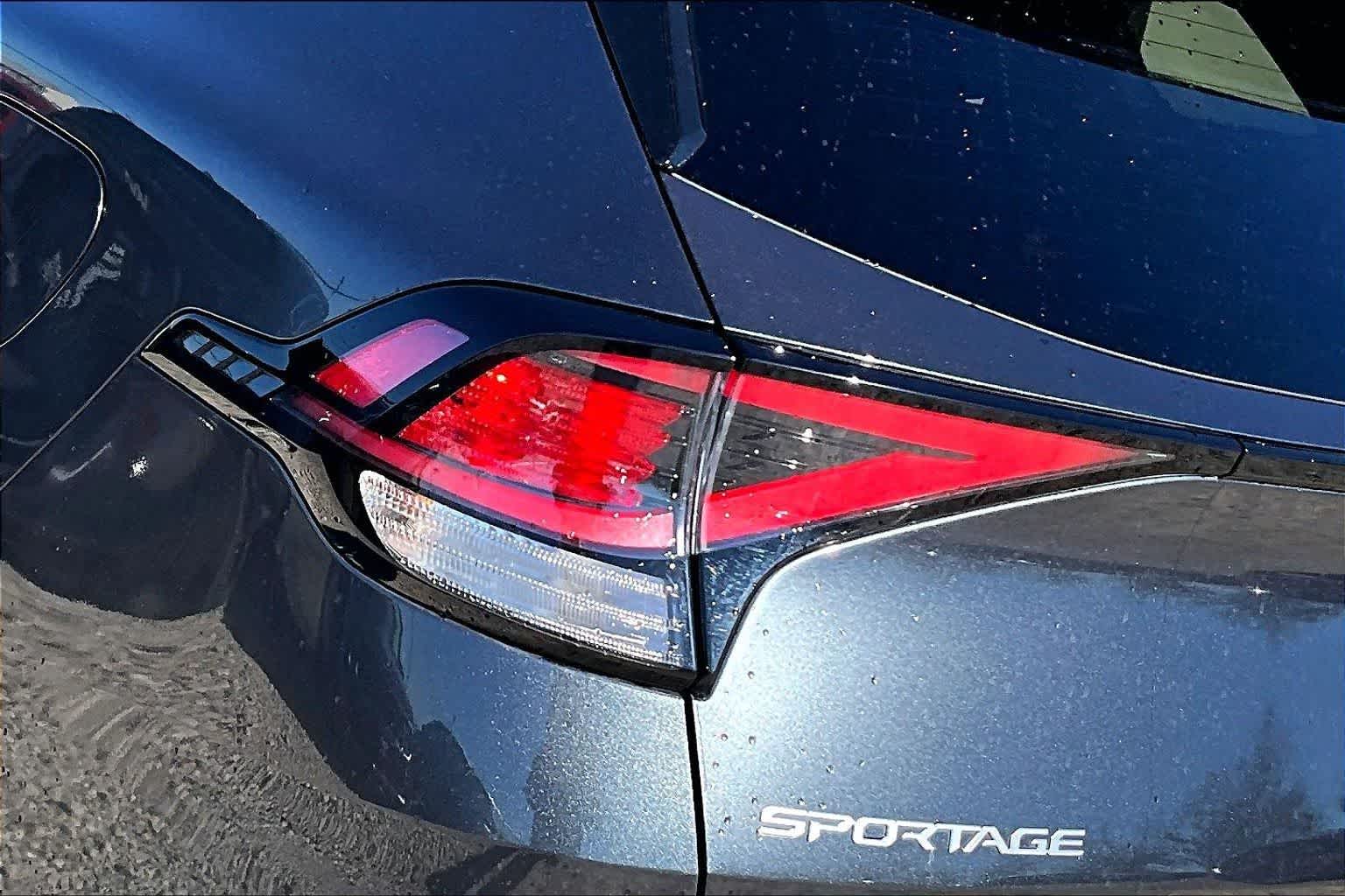 Thumbnail: 2023 Kia Sportage - 31